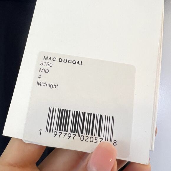 Mac Duggal Style 9180 Beaded Cape Top Formal Gown Midnight Blue Sz 4 NWT - Picture 4 of 6